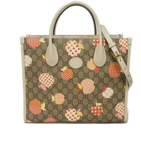 Gucci Handbags - GUCCI Cream Shoulder Bag